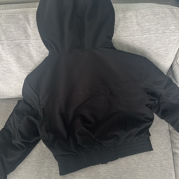 Black Crop Puffer Coat - Picture 3 of 3